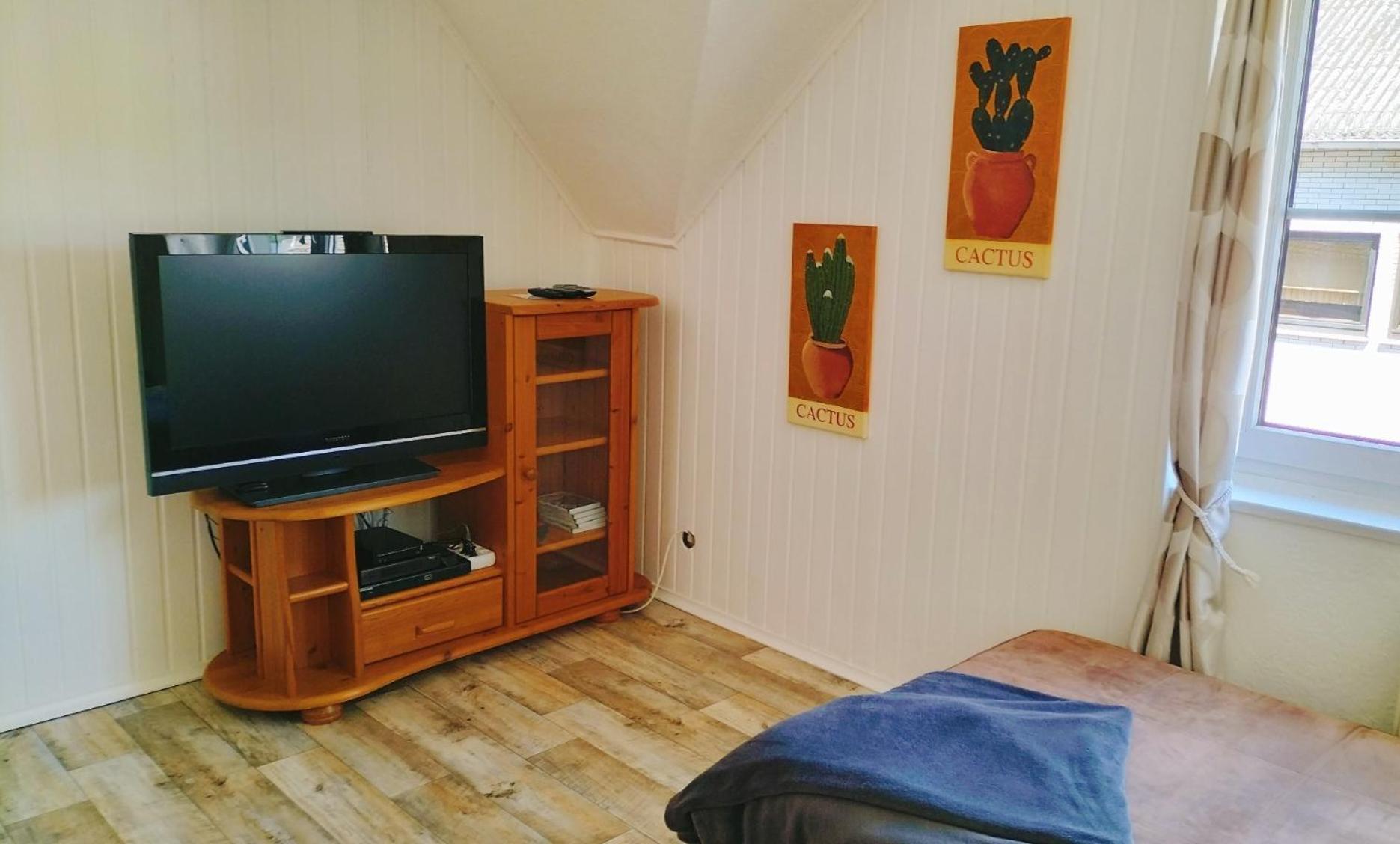 Ferienwohnung Am Nuerburgring 2.Og アーデナウ エクステリア 写真