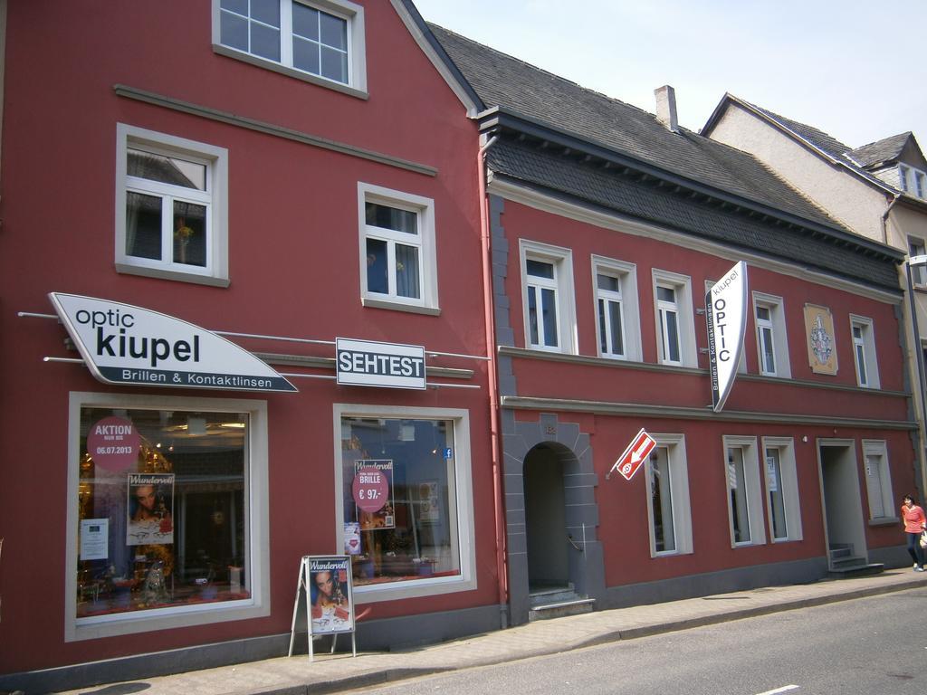 Ferienwohnung Am Nuerburgring 2.Og アーデナウ エクステリア 写真